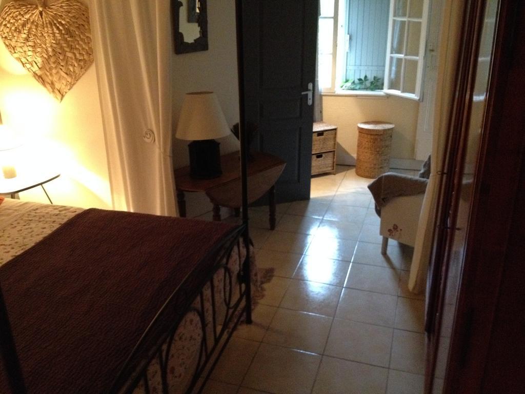 Hôtel Chateau Nardou à Saint-Sulpice-et-Cameyrac Extérieur photo